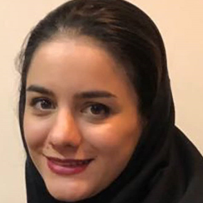 آذین احمدزاده